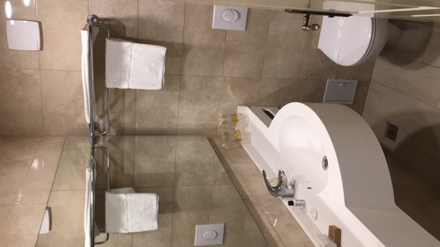 Baie privata moderna